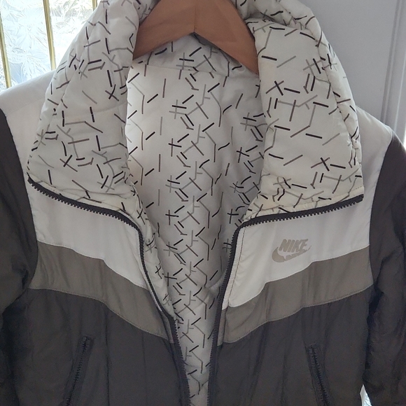 90s Vintage Nike Puffer Jacket - Picture 2 of 5